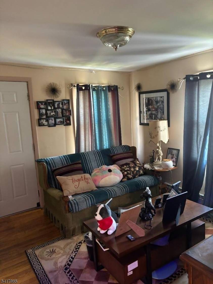 462-464 15Th Ave, Paterson City, NJ 07504
