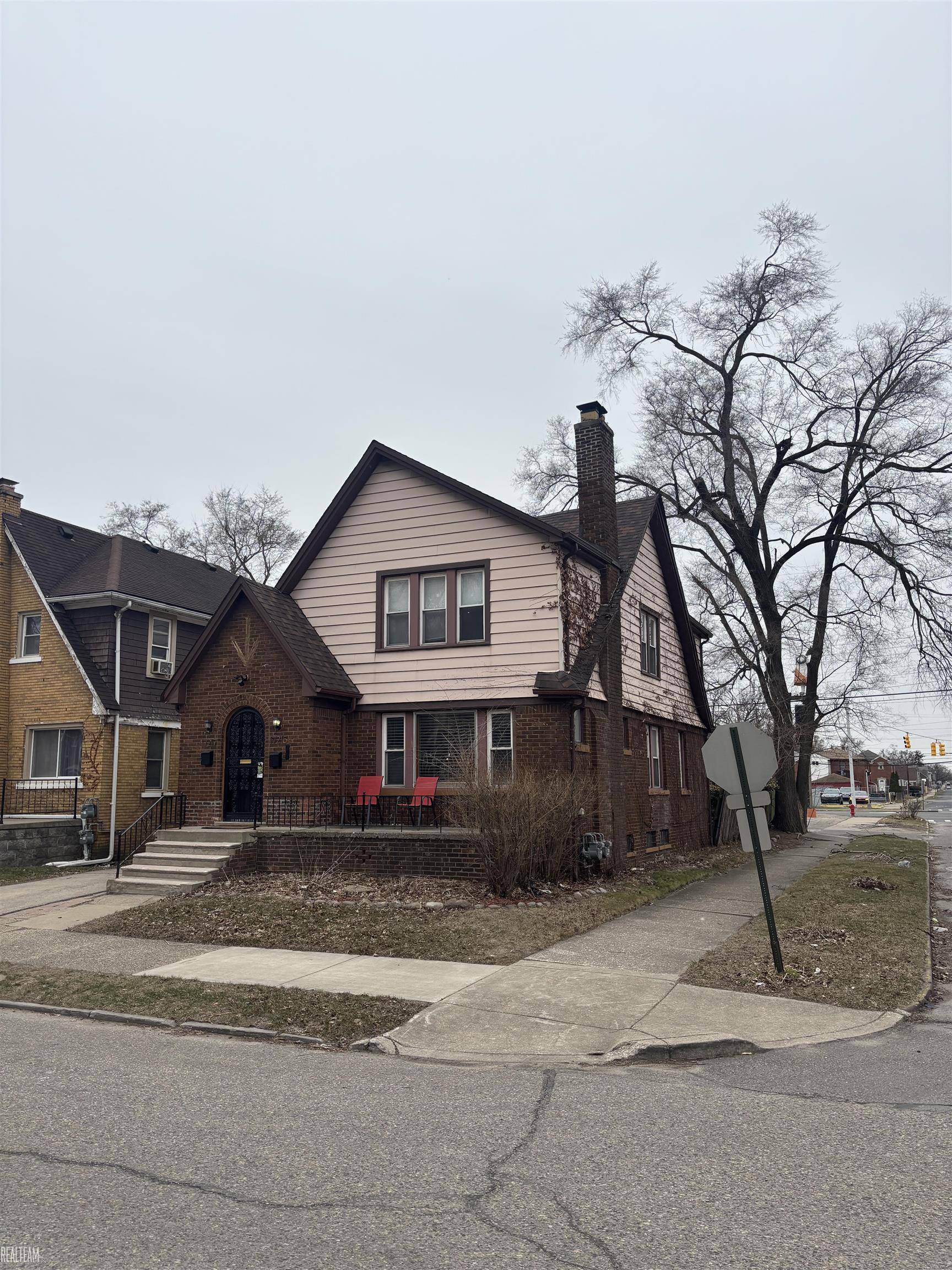 17215 Warrington DR, Detroit, MI 48221