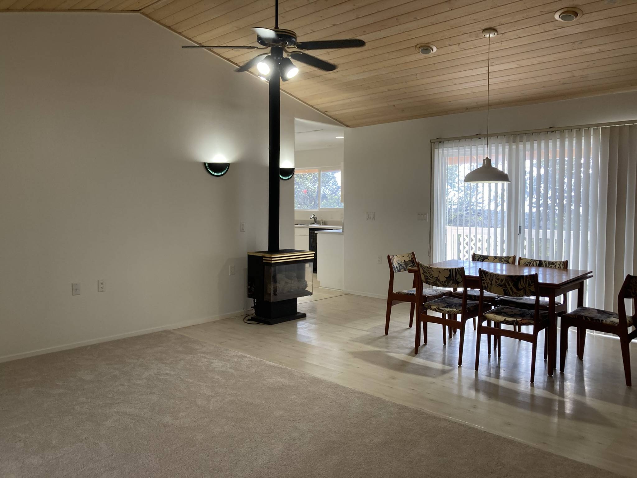 92-8270 PINEAPPLE PKWY, Ocean View, HI 96737