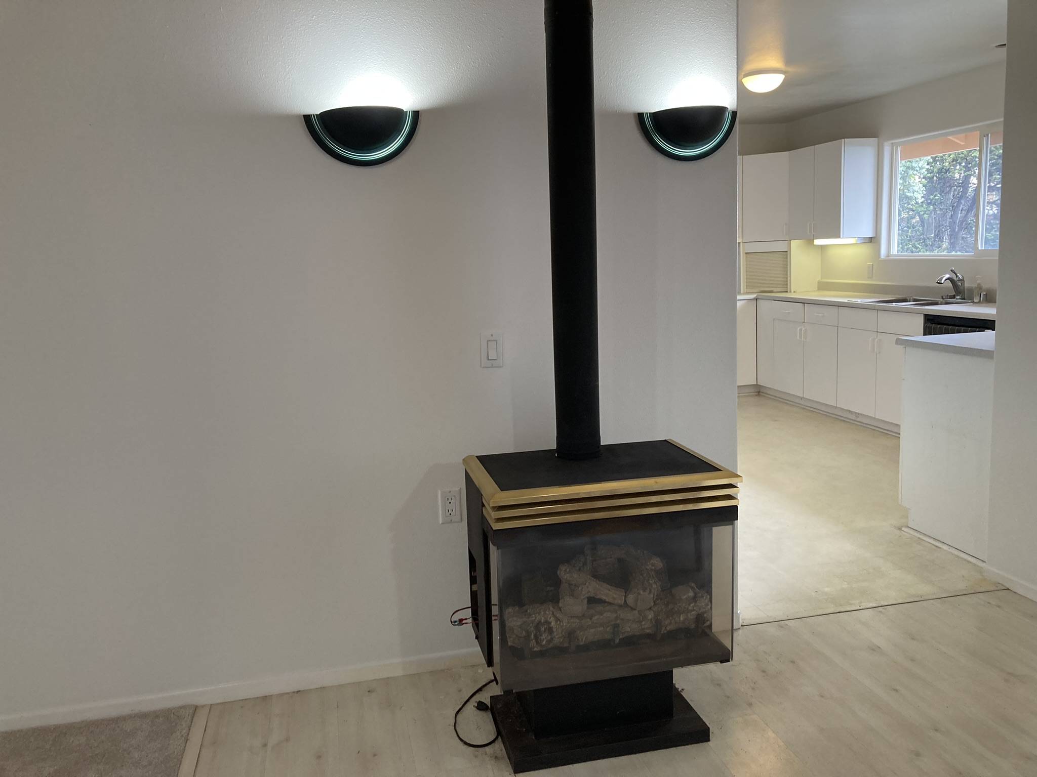 92-8270 PINEAPPLE PKWY, Ocean View, HI 96737