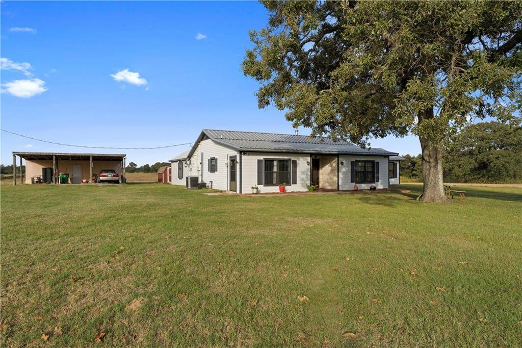 2235 FM 2027, Lott, TX 76656