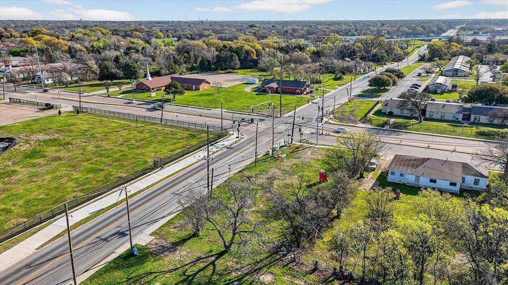 451 N Jim Miller Road, Dallas, TX 75217