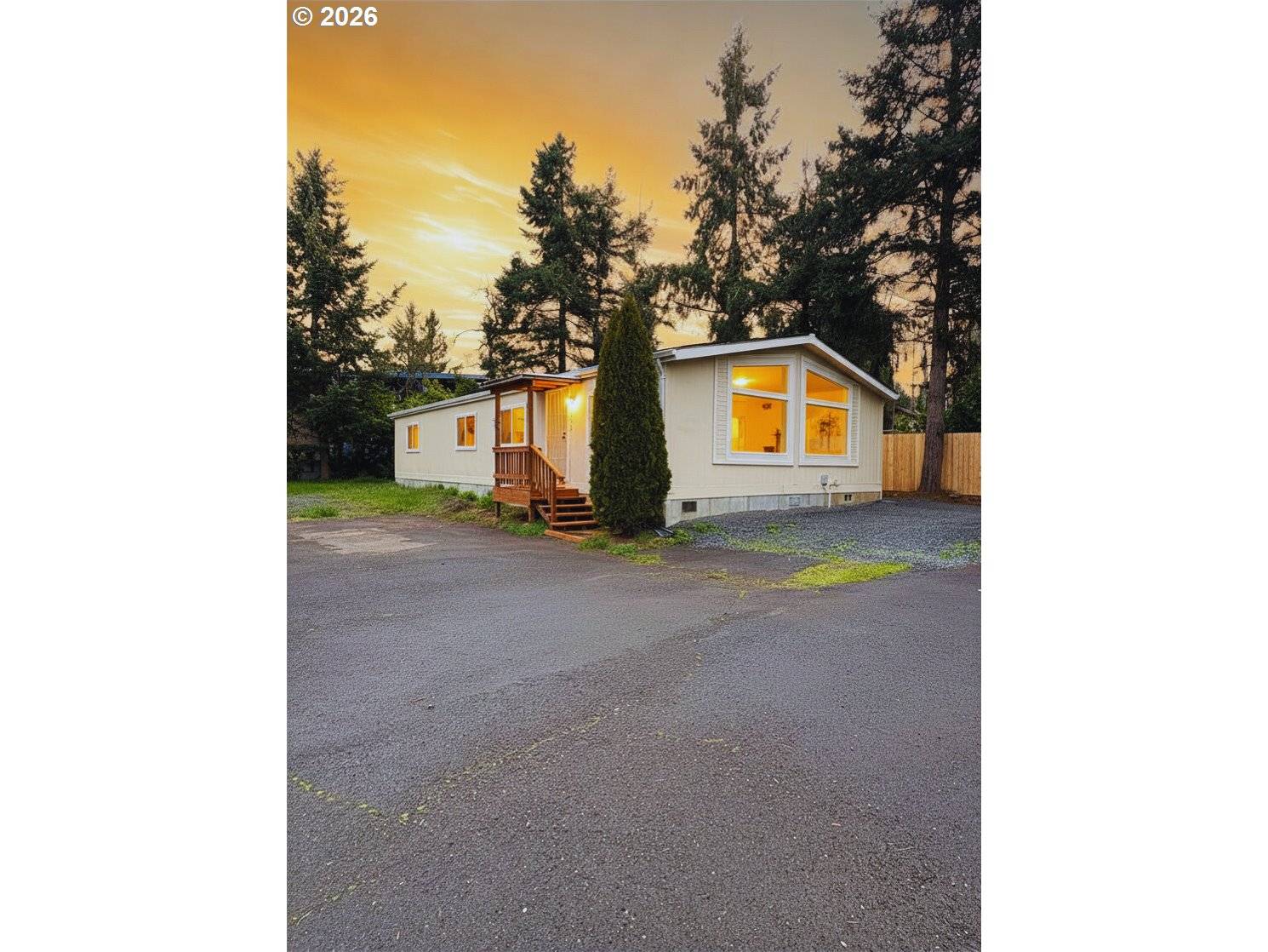 1524 S 8TH ST, Cottage Grove, OR 97424