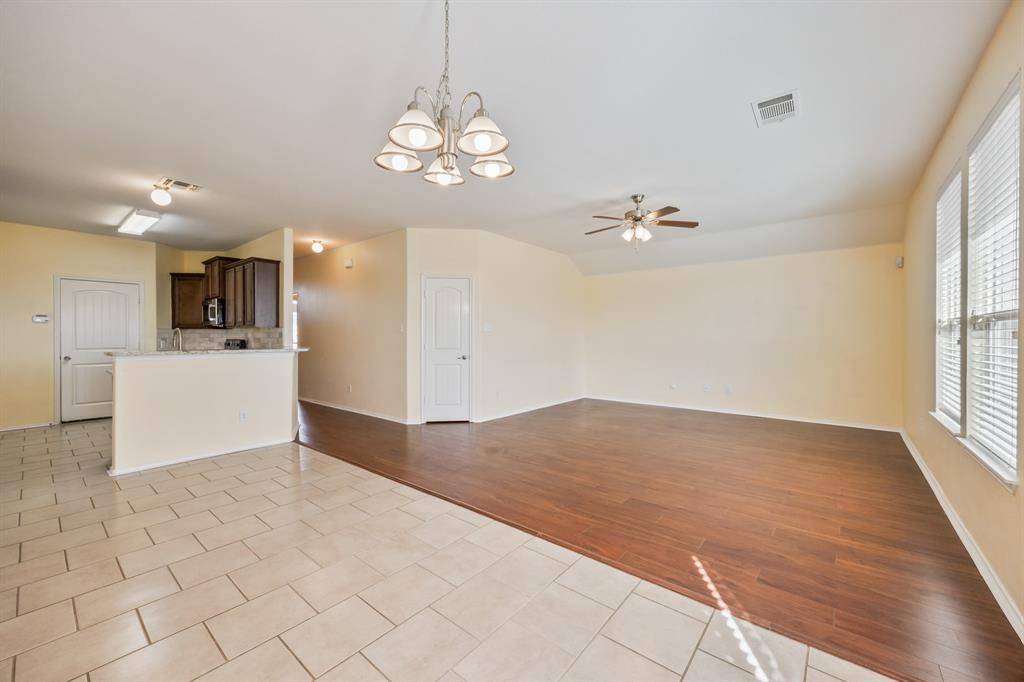 2508 Pioneer Bluffs Road, Balch Springs, TX 75181