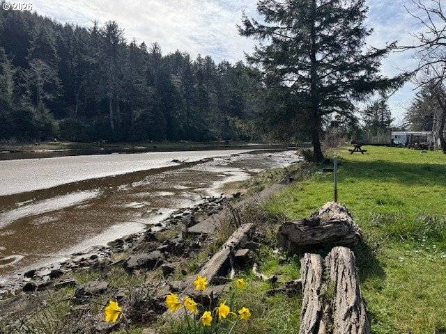 5142 SE Hwy101 #28, Lincoln City, OR 97367