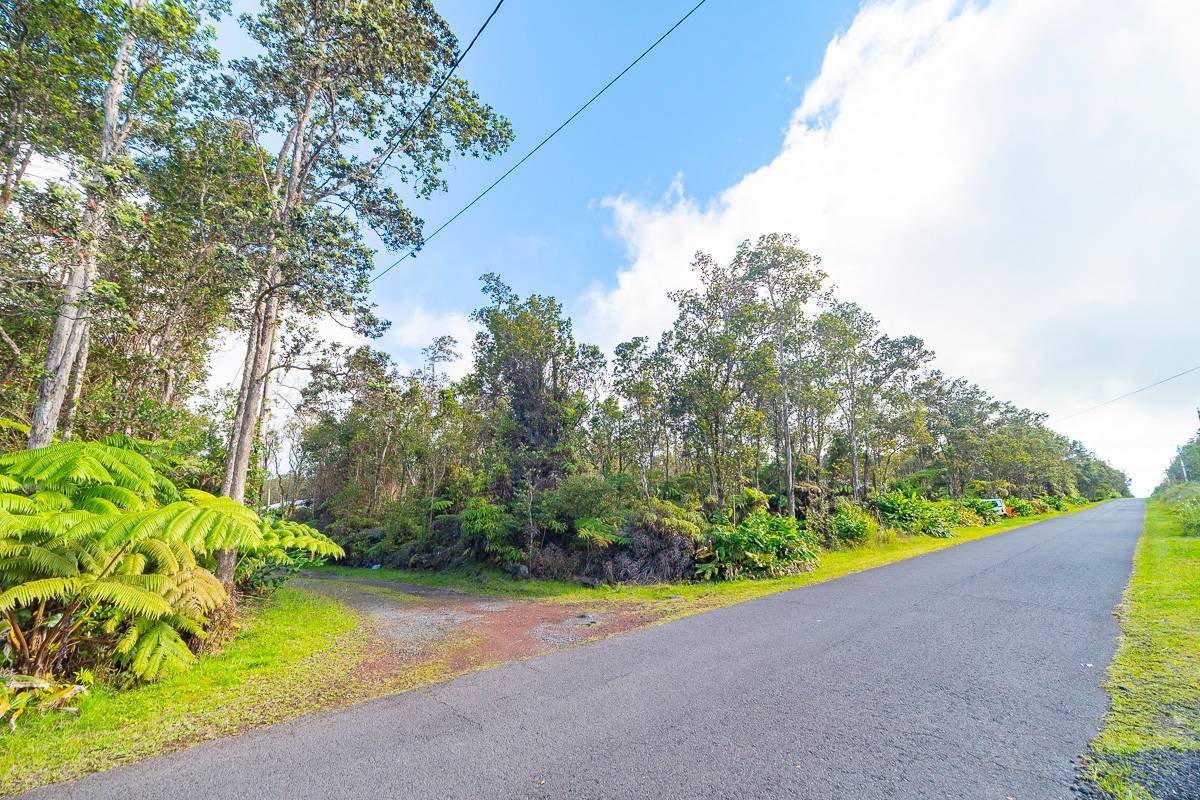 MOKUNA ST, Volcano, HI 96785