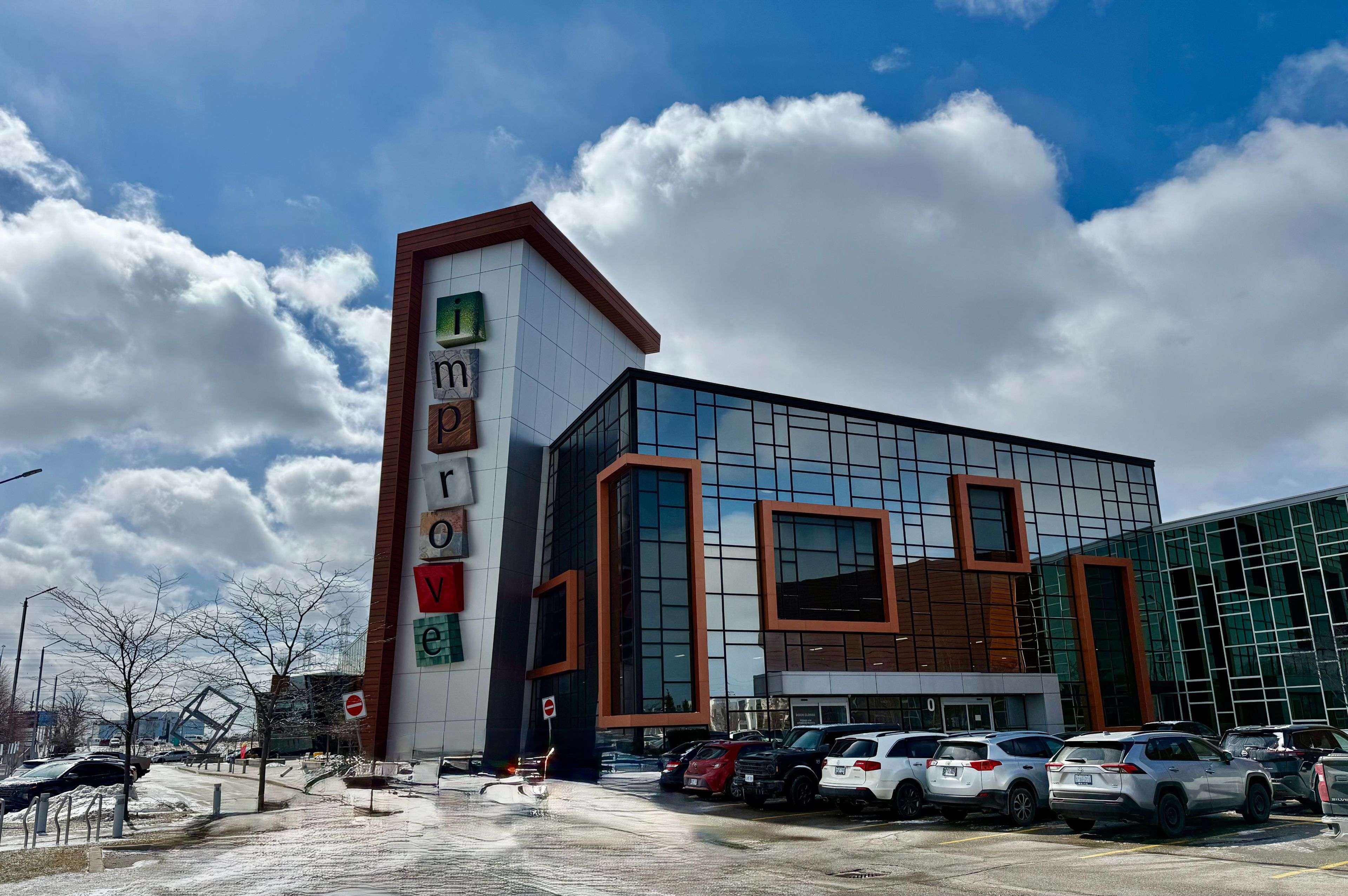 7250 Keele ST #251, Vaughan, ON L4K 1Z8