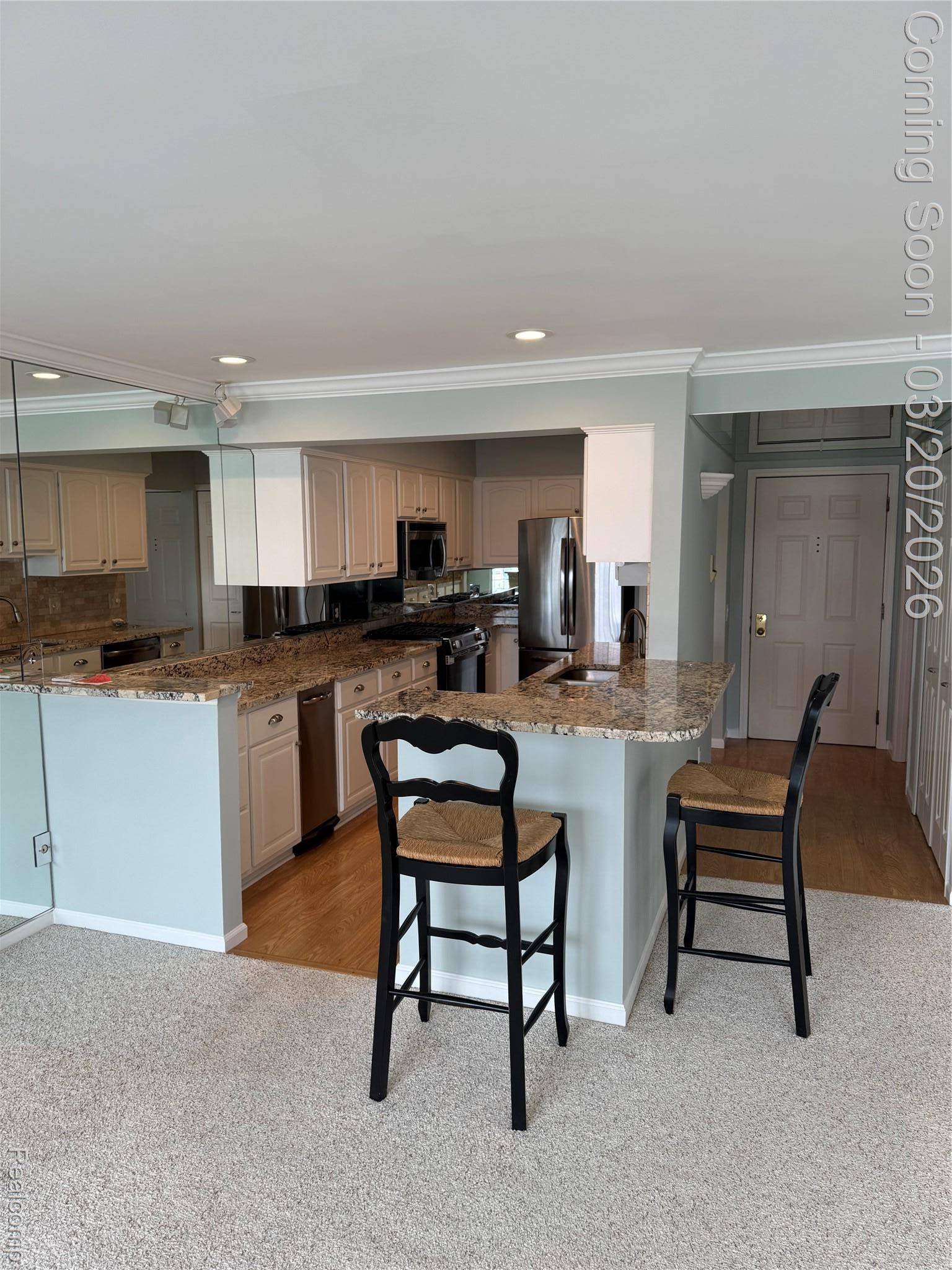 3553 Port Cove DR #34, Waterford Charter Township, MI 48328