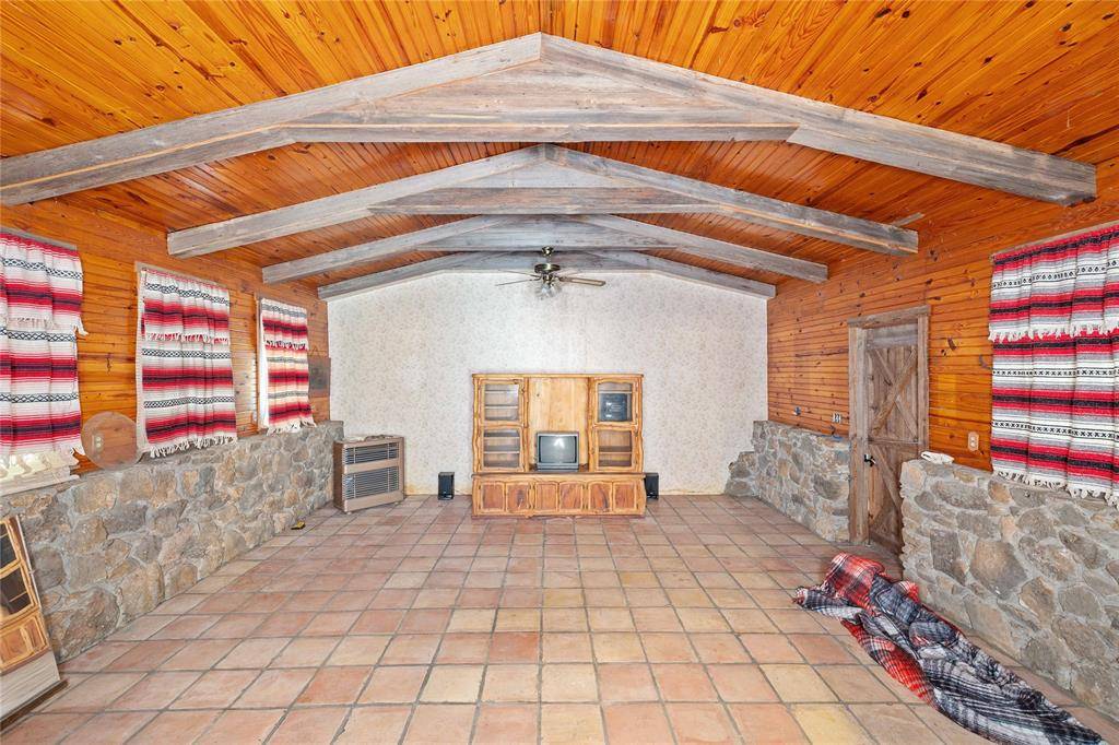 601 Country Oaks Lane, Brownwood, TX 76801