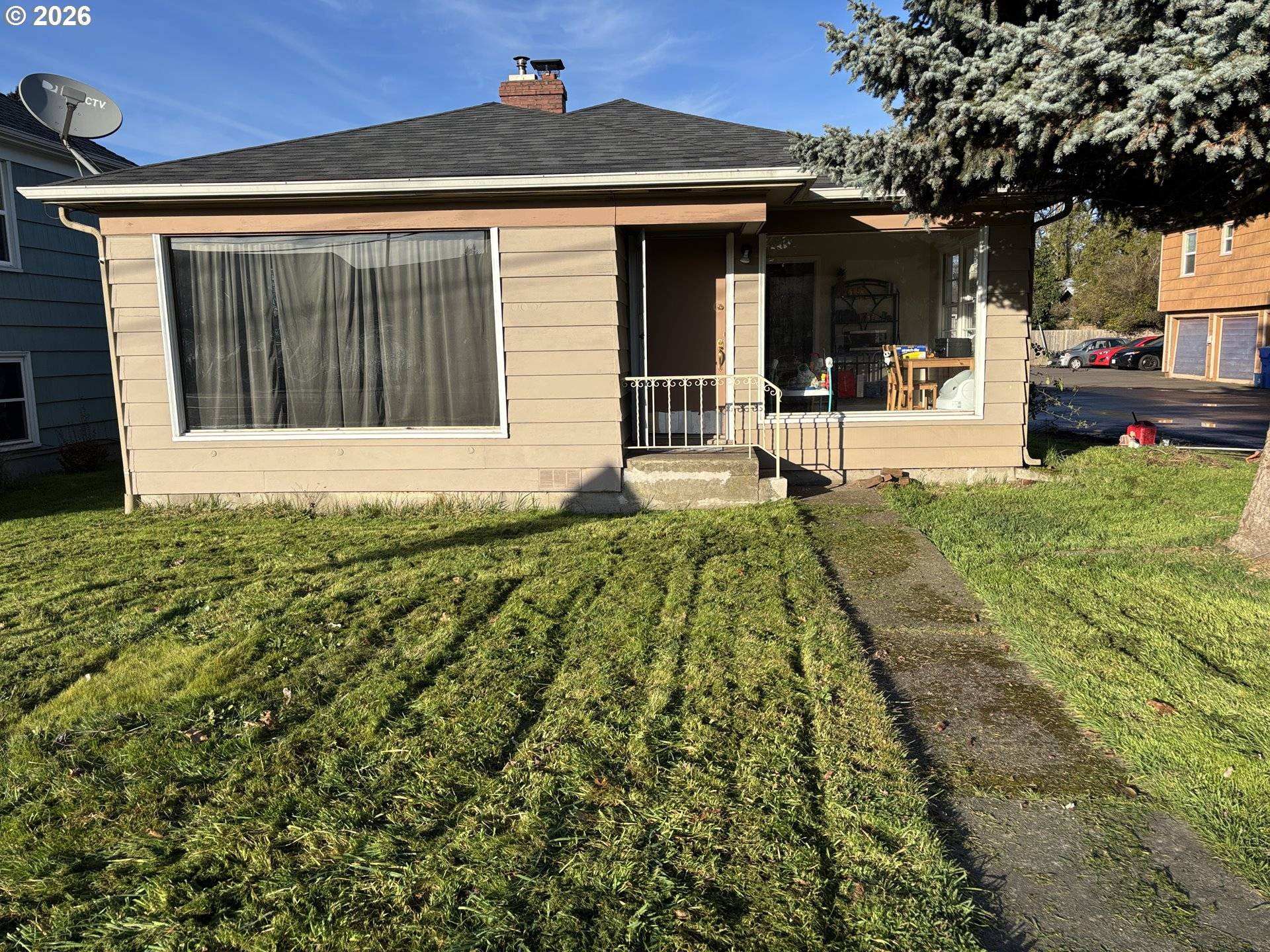 1551 MARKET ST NE, Salem, OR 97301