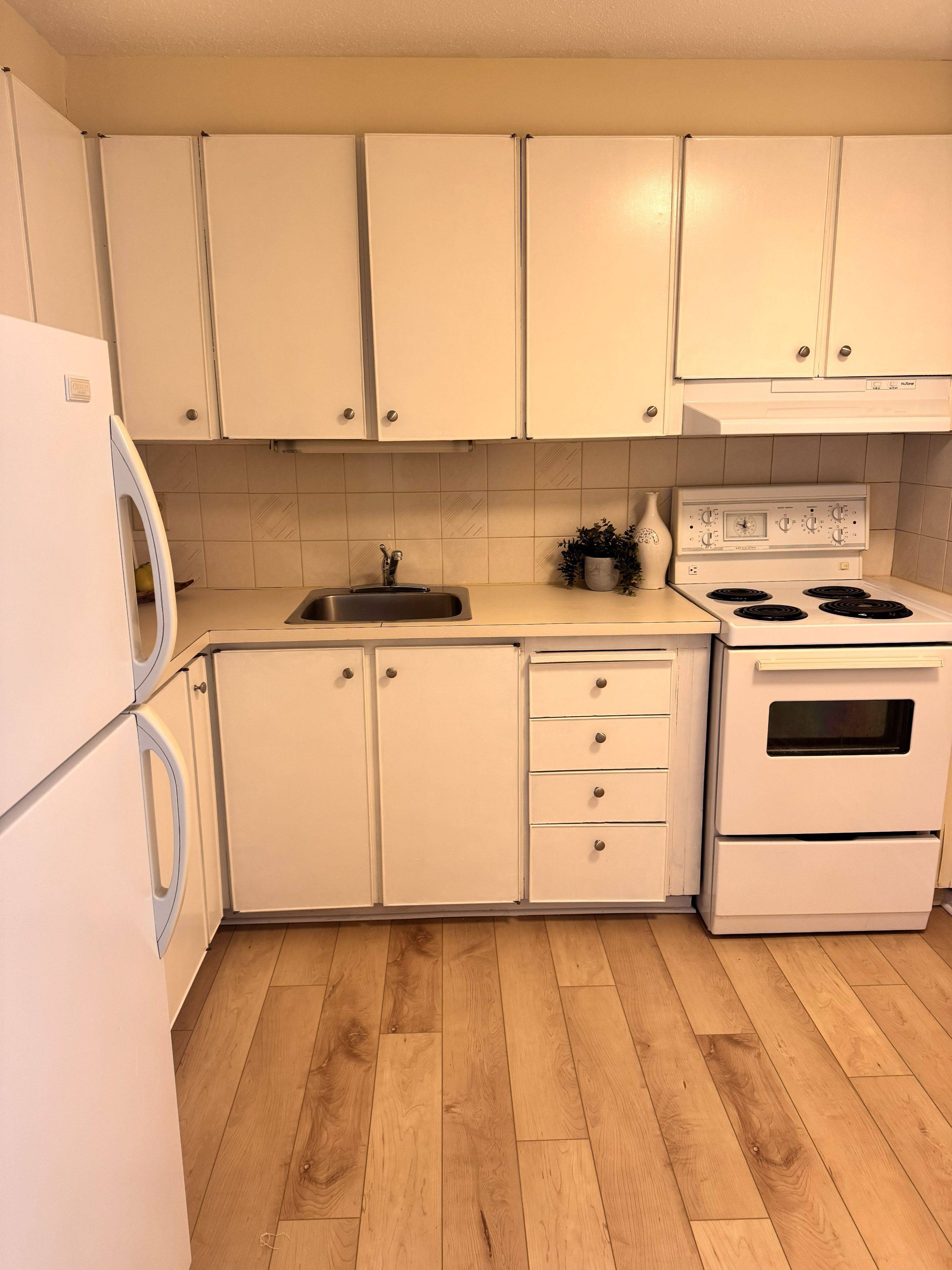 3100 Carling AVE #706, Crystal Bay - Rocky Point - Bayshore, ON K2B 6J6