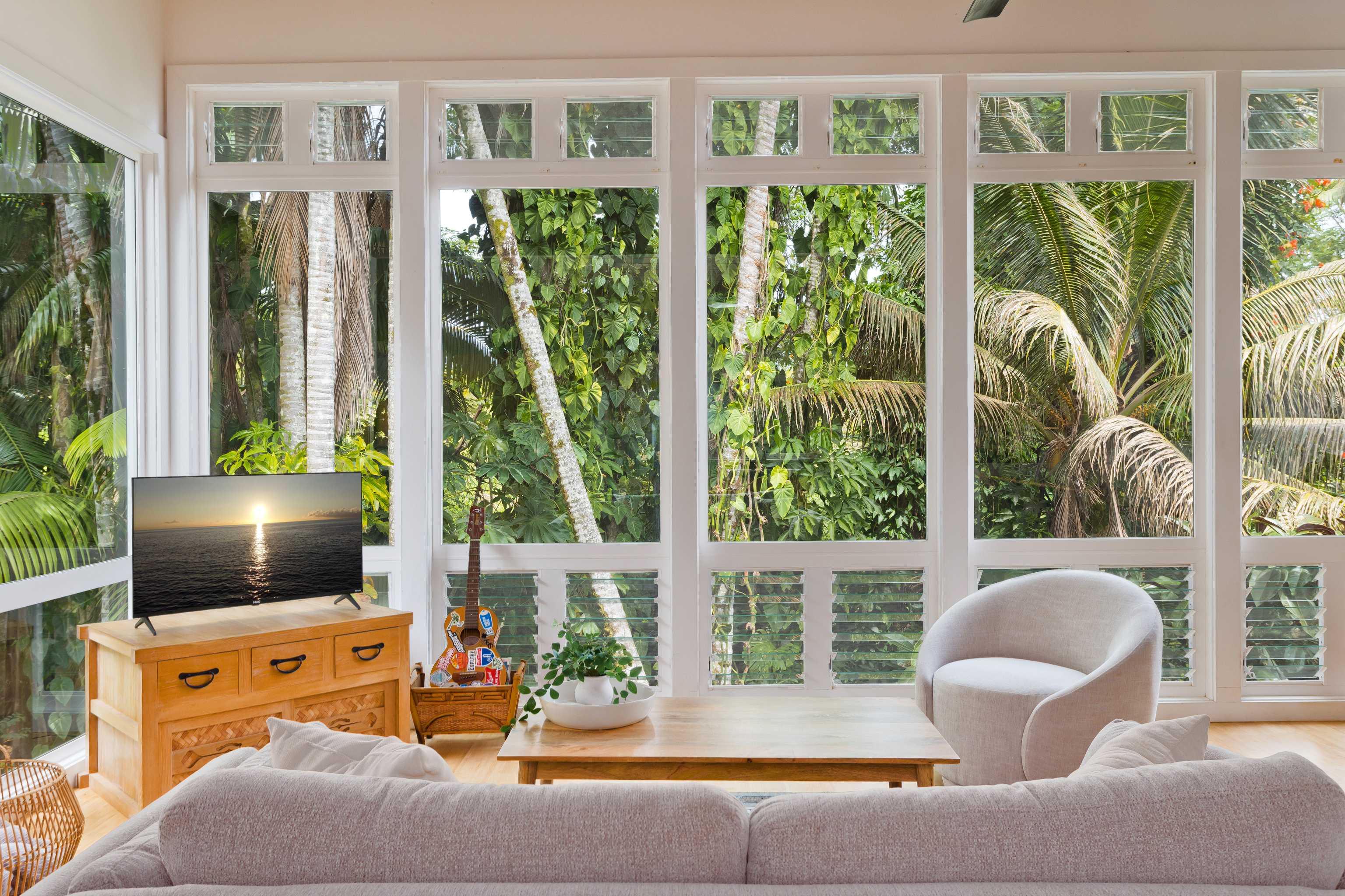 98 KAIWIKI RD, Hilo, HI 96720