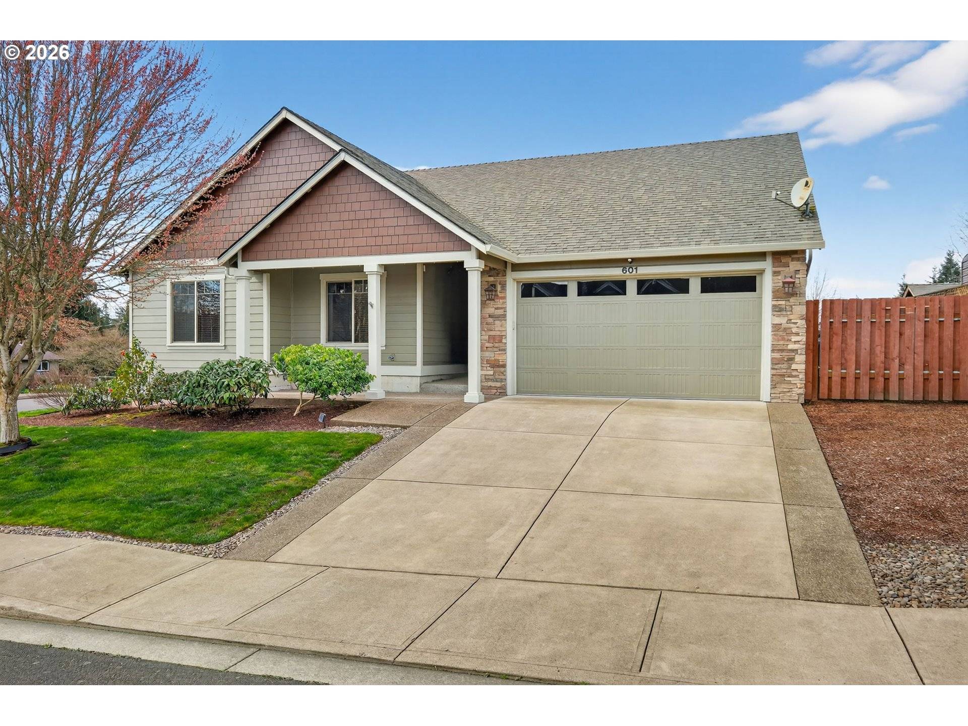 601 N 6TH ST, Carlton, OR 97111