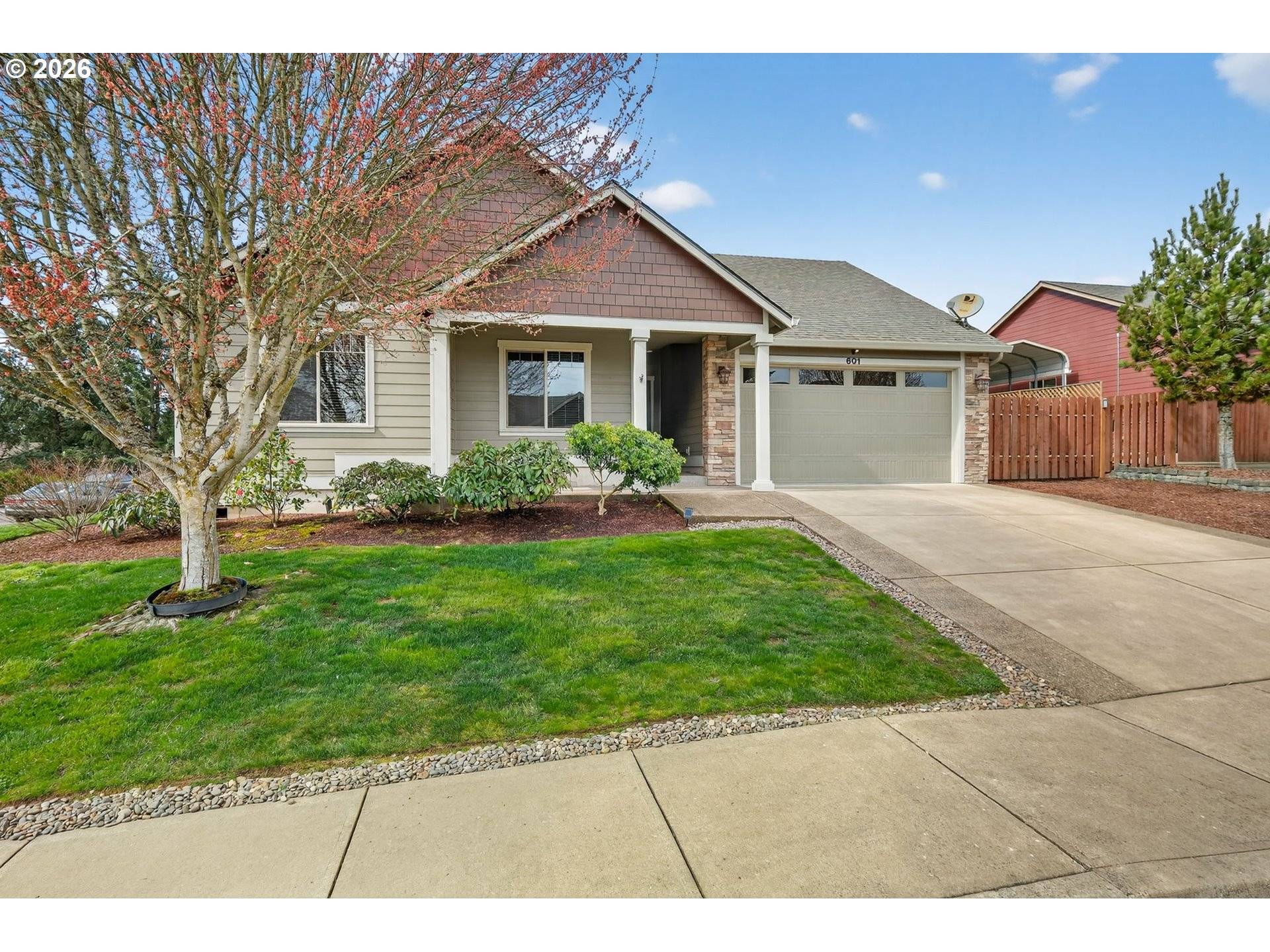 601 N 6TH ST, Carlton, OR 97111