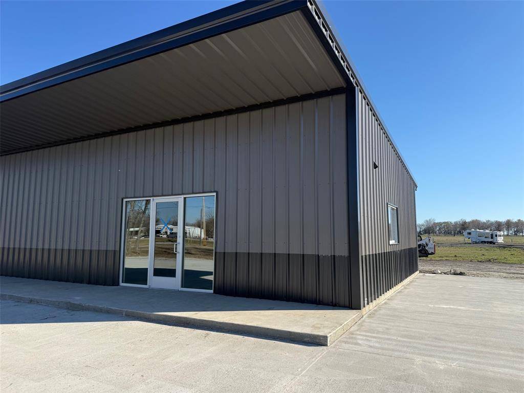 1095 W Front Highway #1,2,3, Blossom, TX 75416