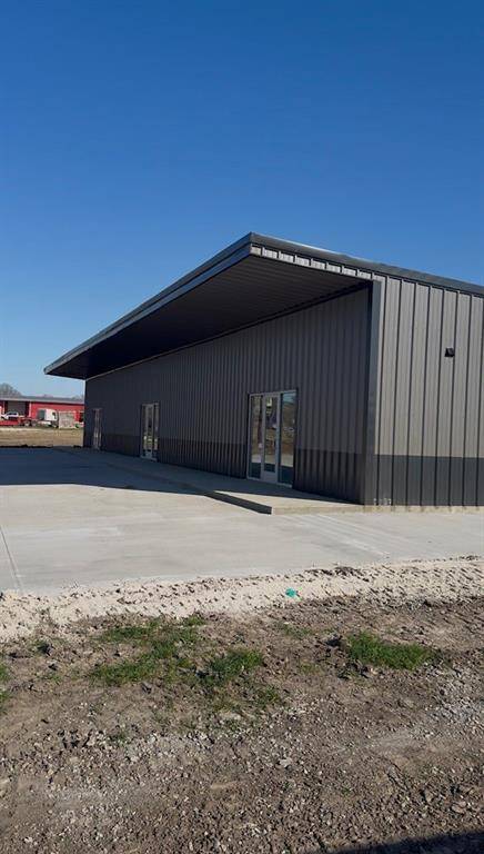 1095 W Front Highway #1,2,3, Blossom, TX 75416