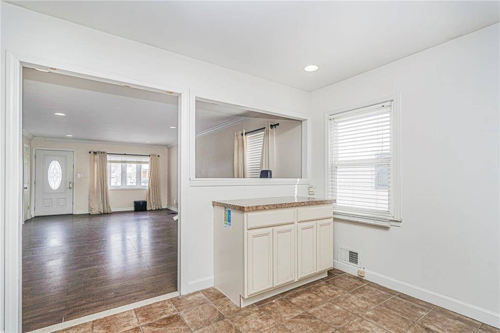 310 Chesterton AVE, Staten  Island, NY 10306