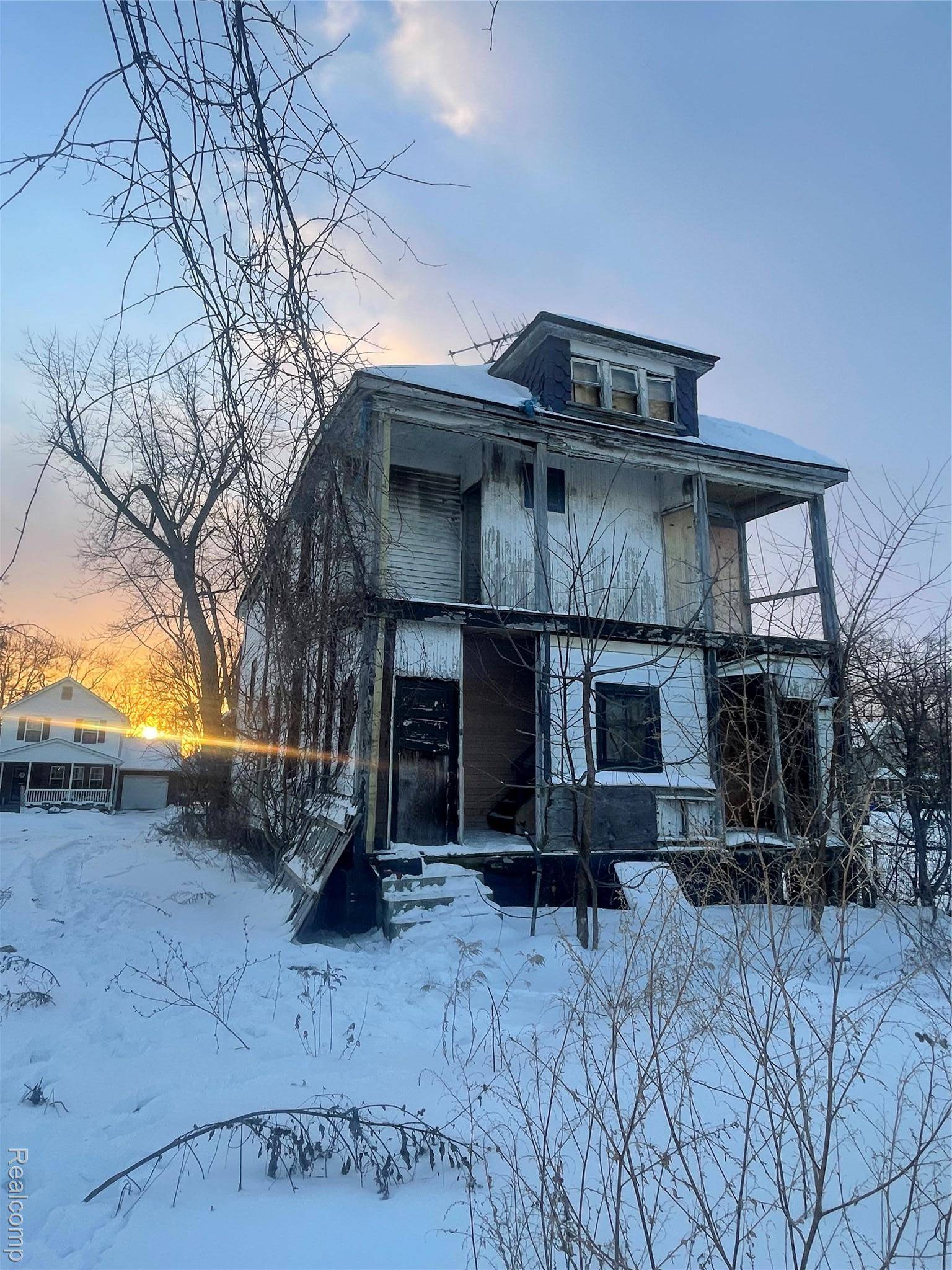 4160 Crane ST, Detroit, MI 48214