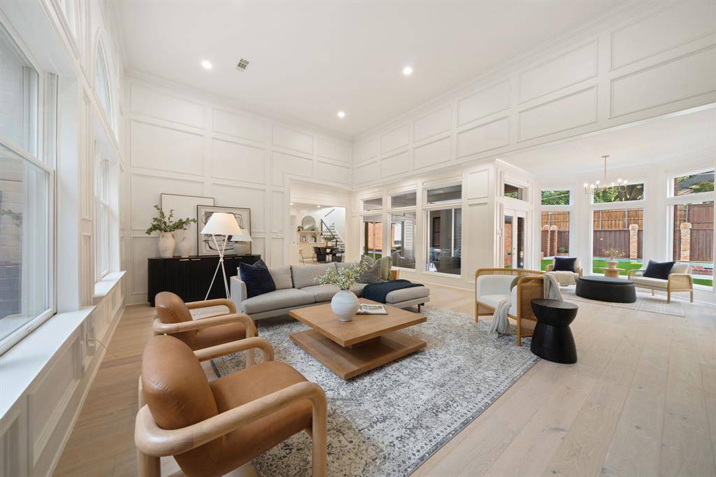 5809 Flintshire Lane, Dallas, TX 75252