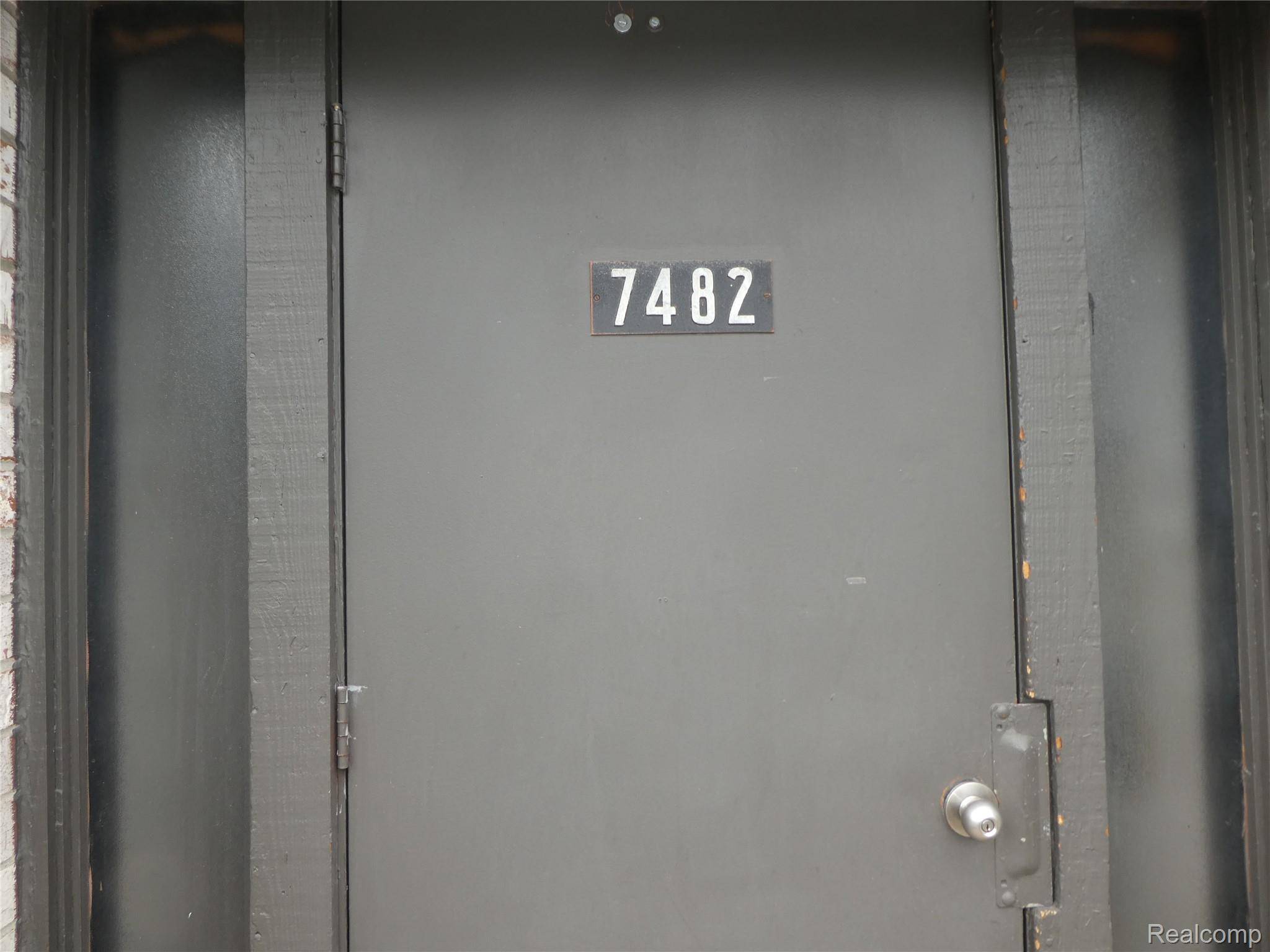 7482 Woodview ST #4, Westland, MI 48185