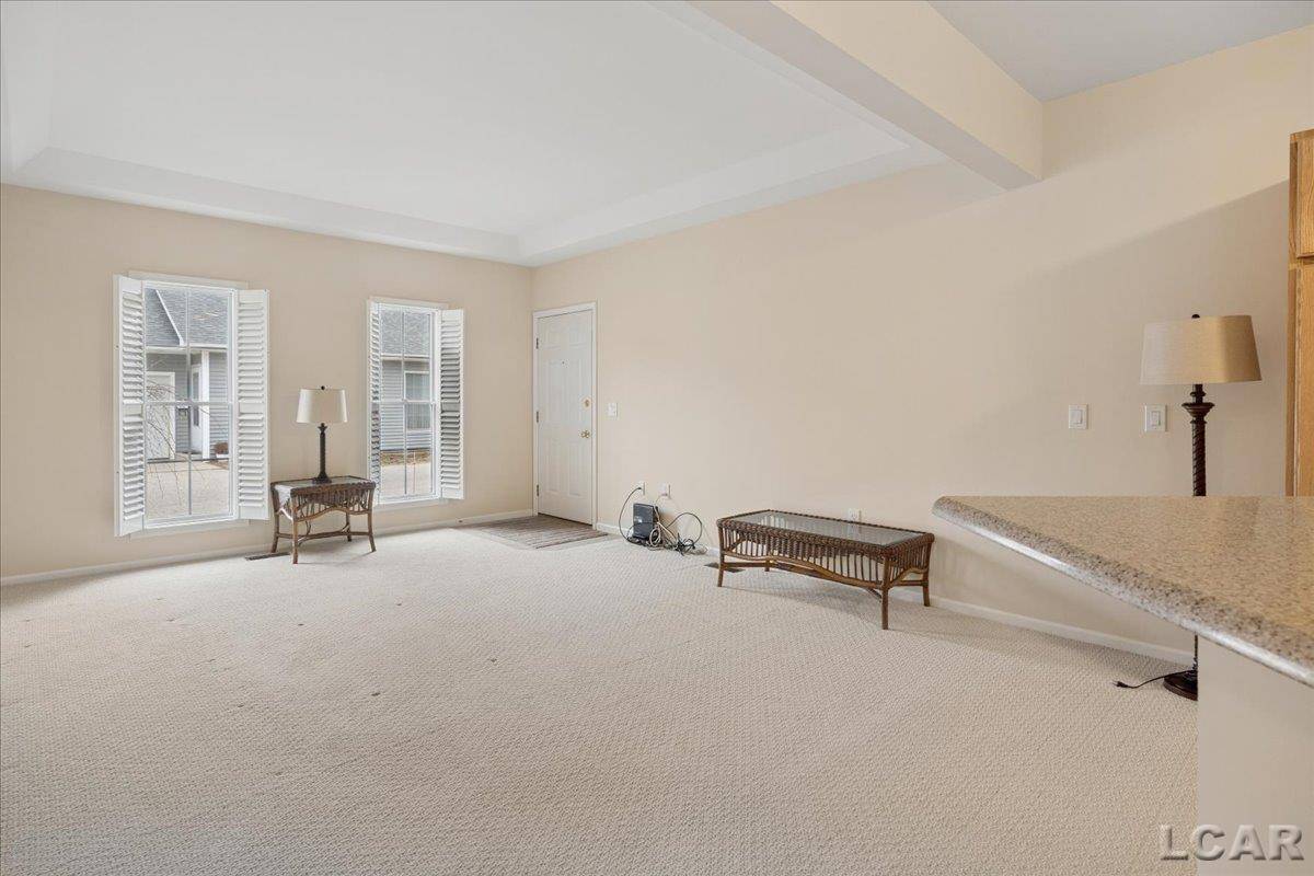 959 W Maumee ST, Adrian, MI 49221