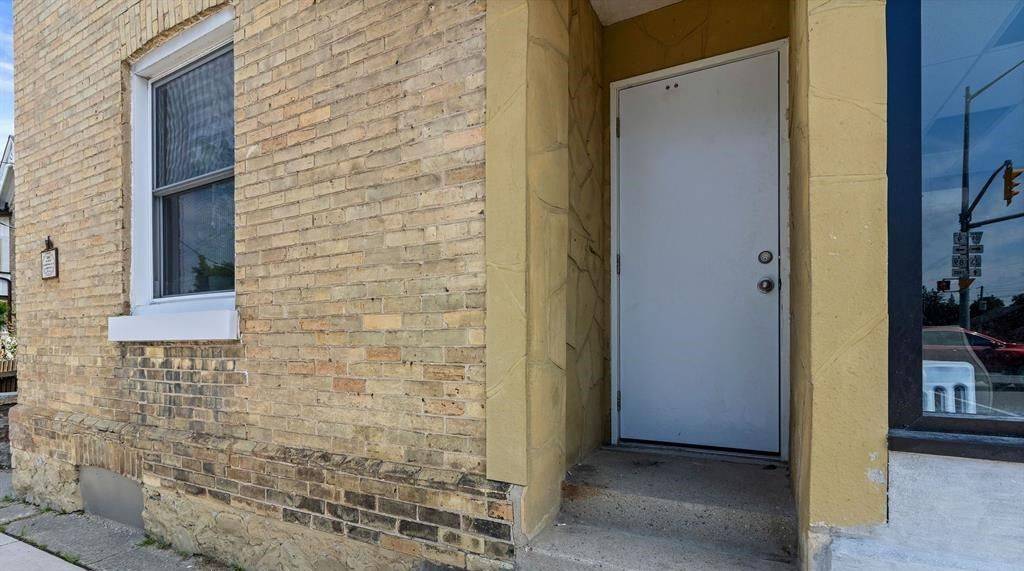 4 ELORA ST N, Minto, ON N0G 1Z0