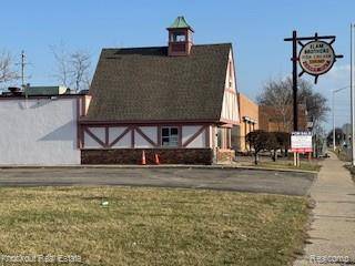 45258 Woodward AVE, Pontiac, MI 48341