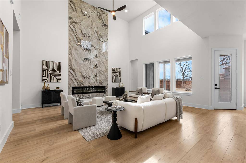 8910 Wadlington Avenue, Dallas, TX 75217