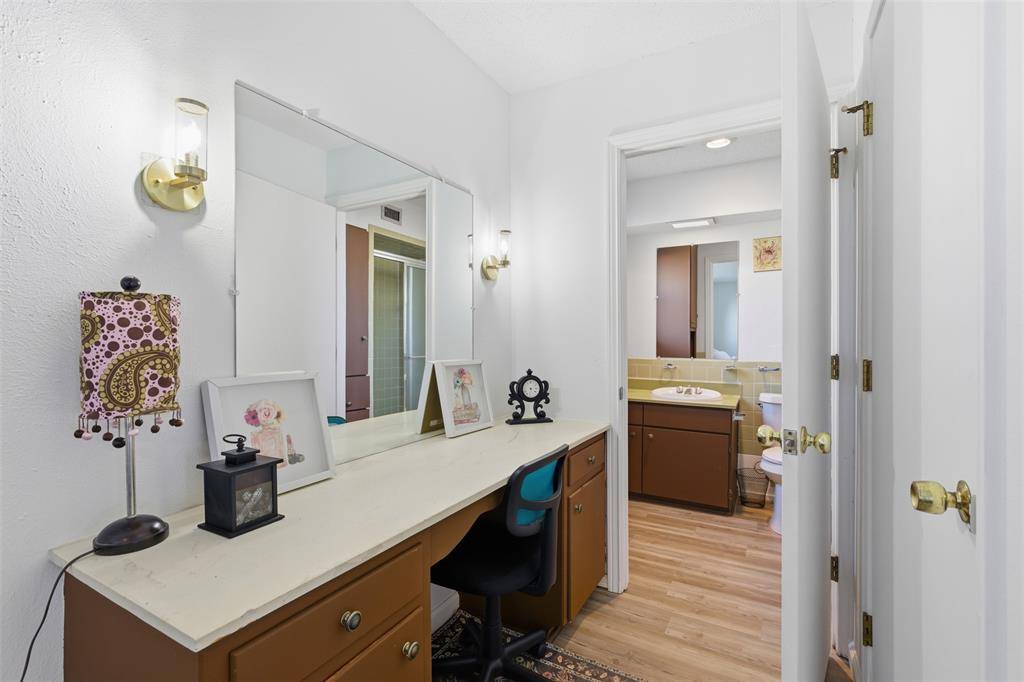 5817 Sandhurst Lane #B, Dallas, TX 75206