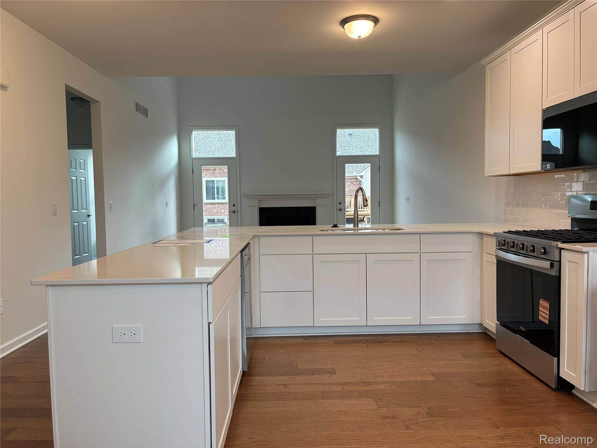 20803 Burn DR, Macomb Township, MI 48044