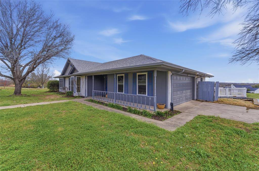 102 Dawn Circle, Weatherford, TX 76086