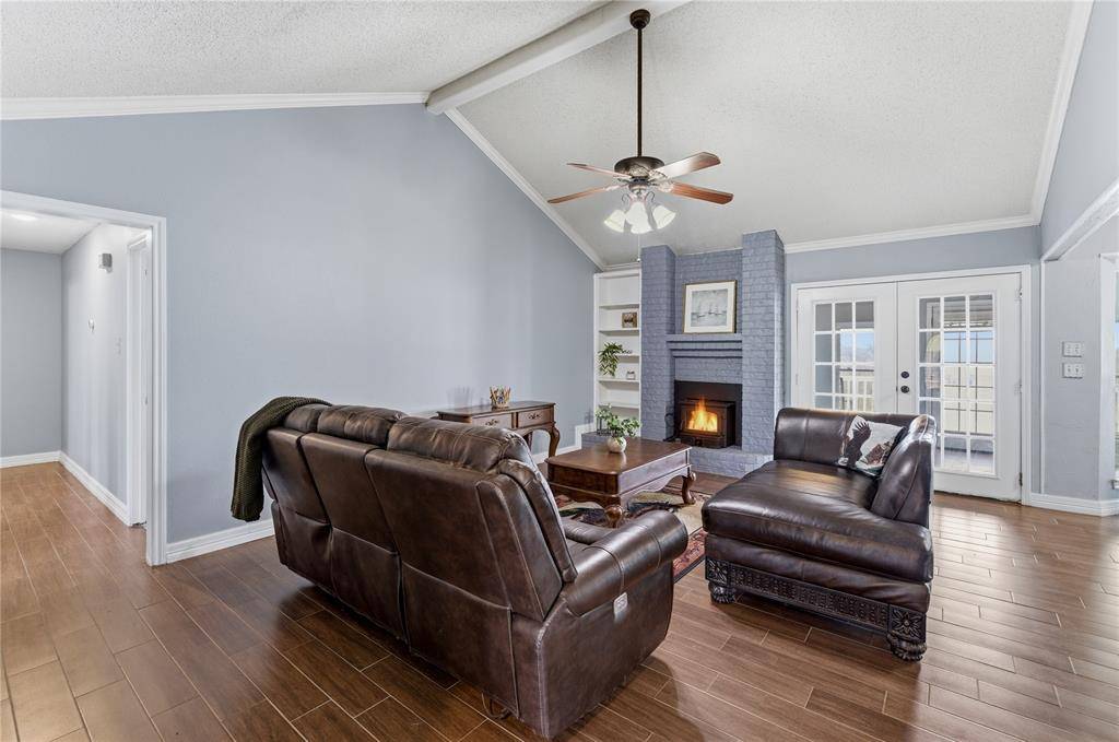 102 Dawn Circle, Weatherford, TX 76086