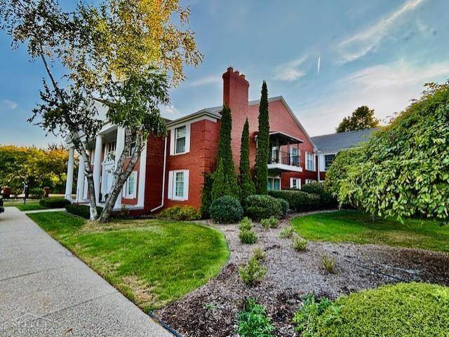 19710 W 13 Mile RD, Beverly Hills, MI 48025