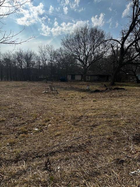 320 E Ford Street, Bells, TX 75414