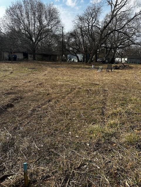 320 E Ford Street, Bells, TX 75414