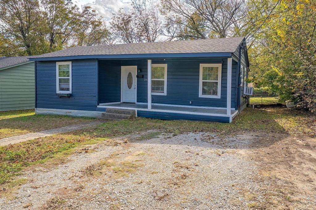 208 3rd Street, Whitesboro, TX 76273