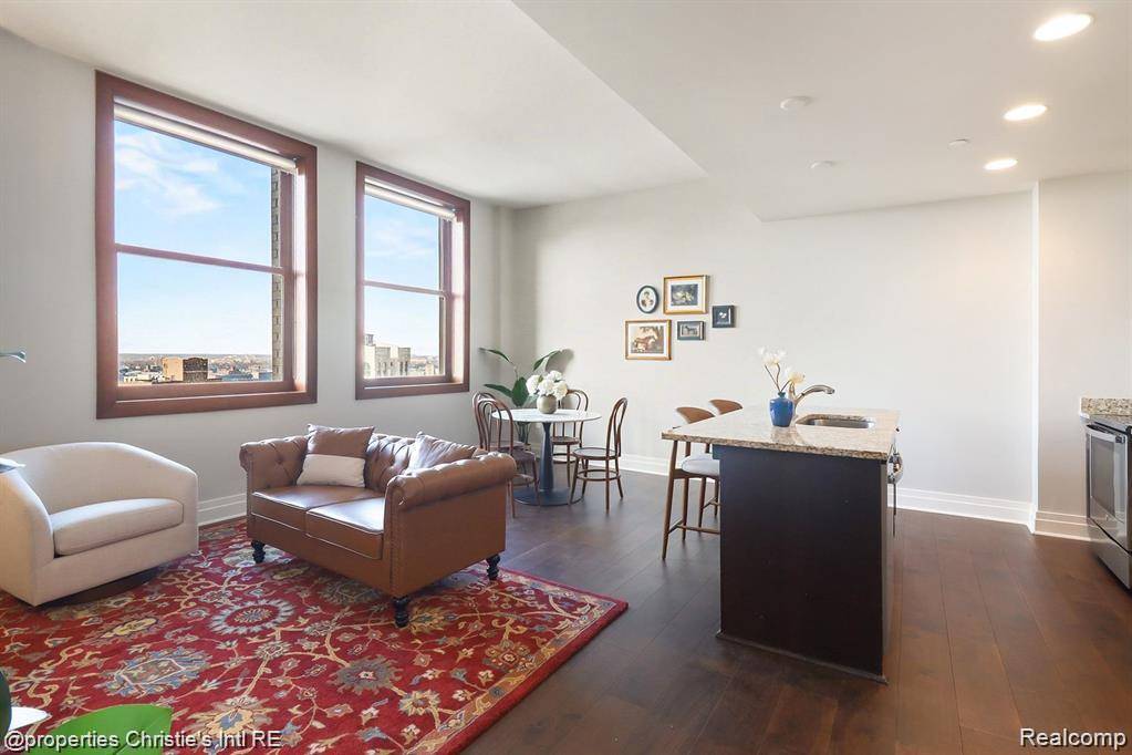 1 Park Avenue #1711, Detroit, MI 48226