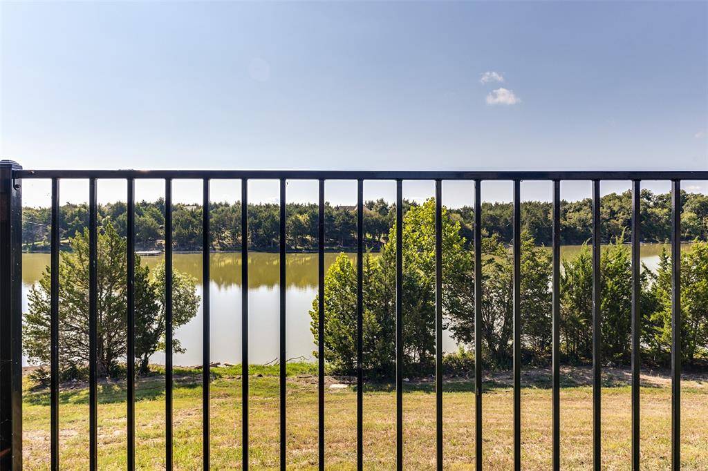 2866 Shane Drive, Midlothian, TX 76065