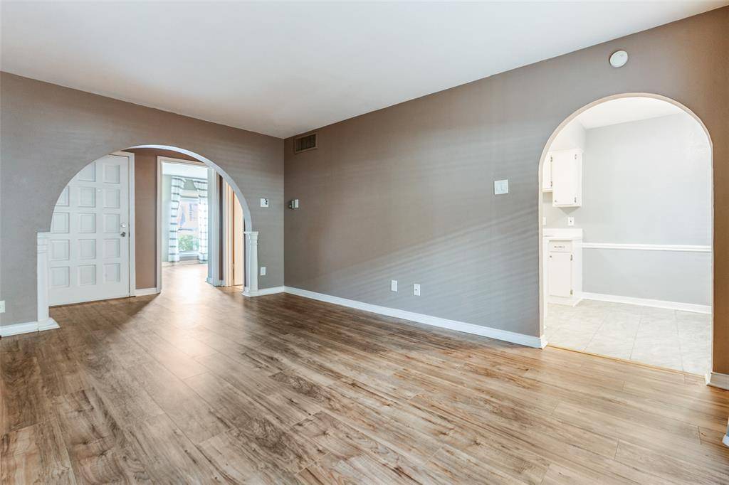 15926 Stillwood Street #1071, Dallas, TX 75248