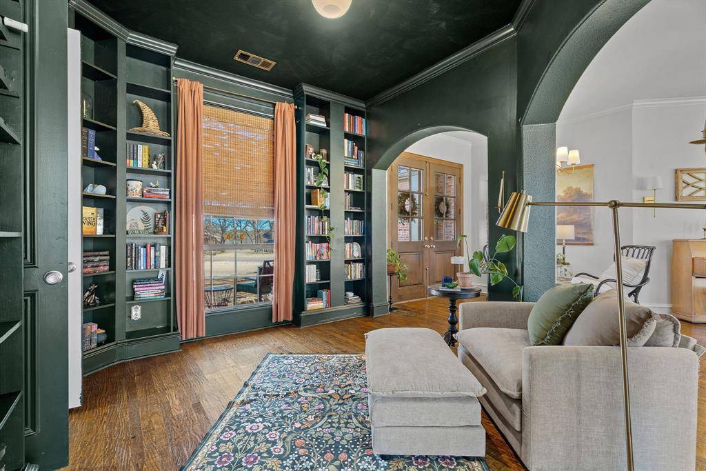 8229 Steeplechase Circle, Argyle, TX 76226