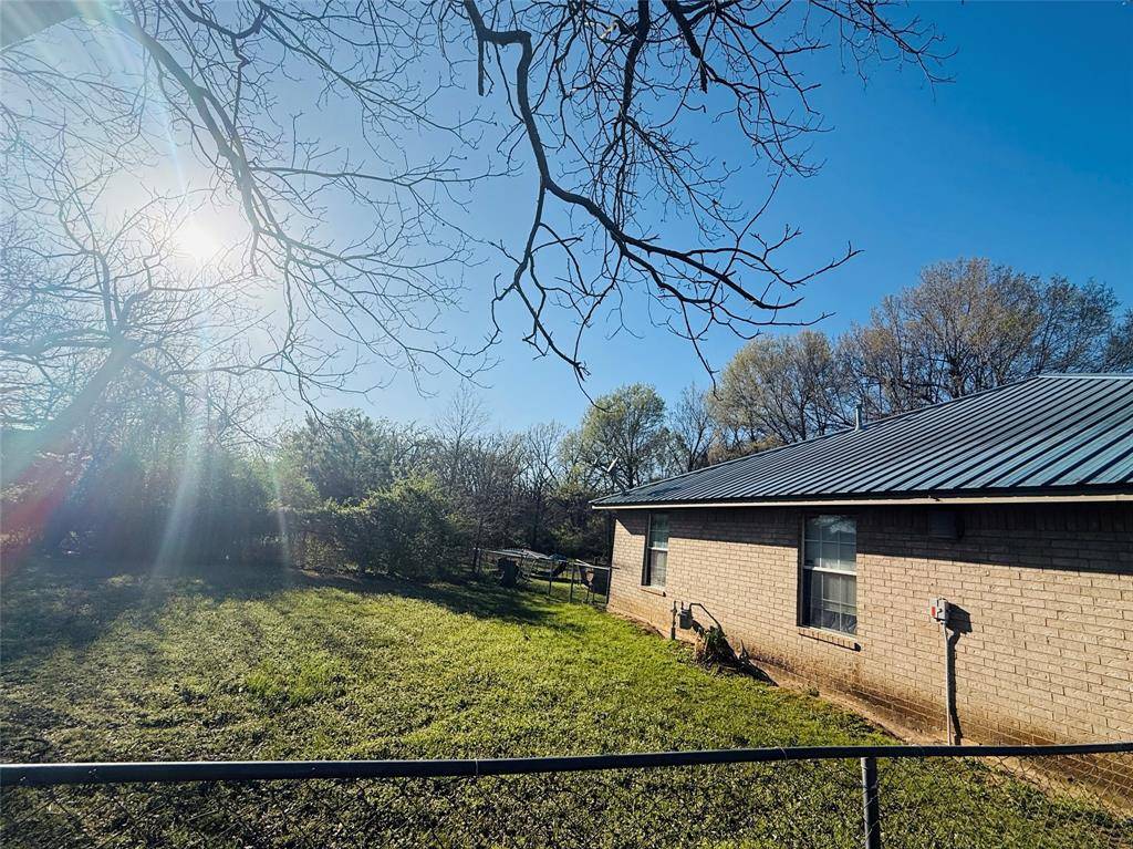 735 Anderson Road, Reno, TX 75462
