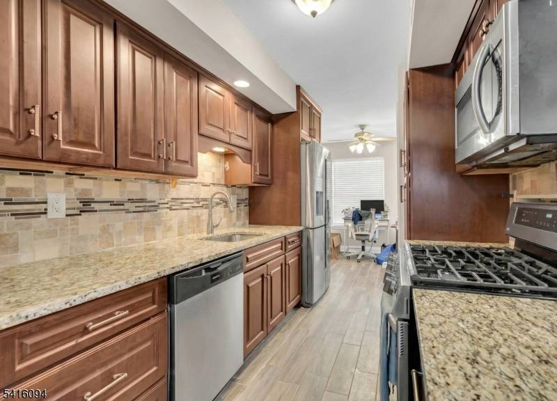 91 Delaware Ln #91, Branchburg Twp., NJ 08876