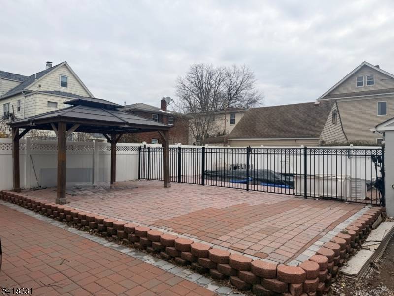 32 Cedar Ave, Linden City, NJ 07036