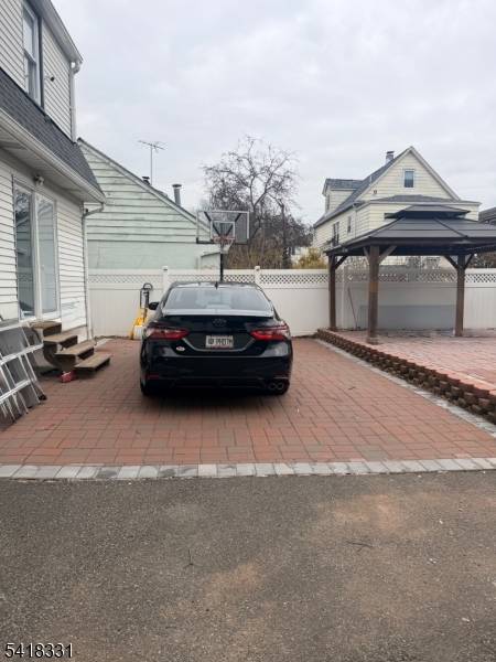 32 Cedar Ave, Linden City, NJ 07036