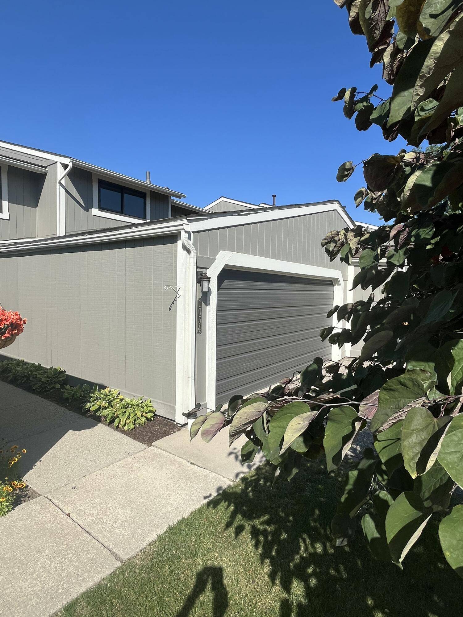 1054 Bristol CT, Northvillecity_oakland, MI 48167