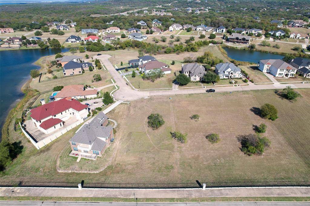 435 Breezeway Court, Cedar Hill, TX 75104