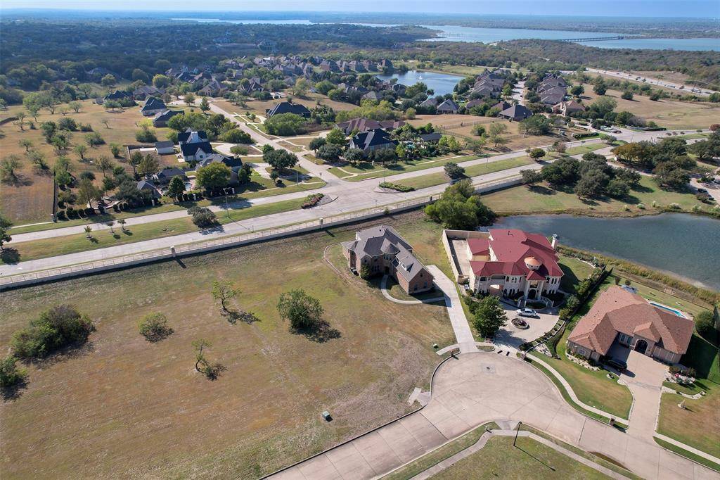 435 Breezeway Court, Cedar Hill, TX 75104