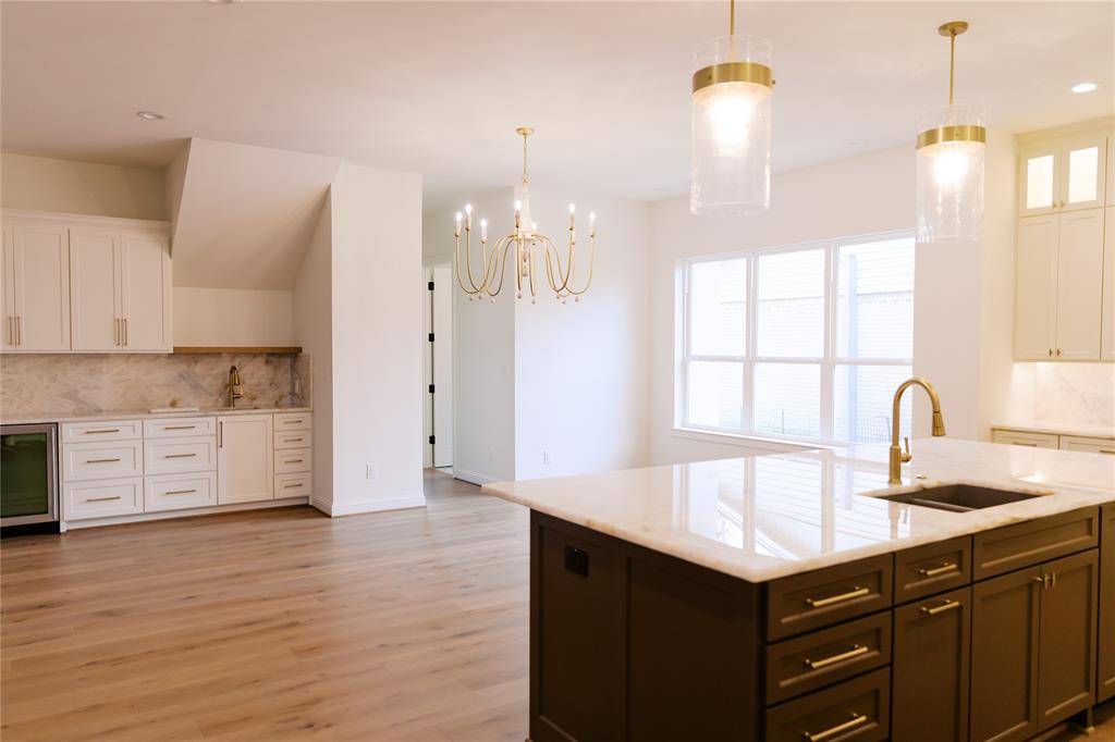 10930 Beauty Lane, Dallas, TX 75229