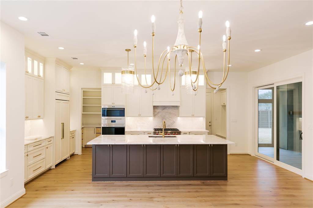 10930 Beauty Lane, Dallas, TX 75229