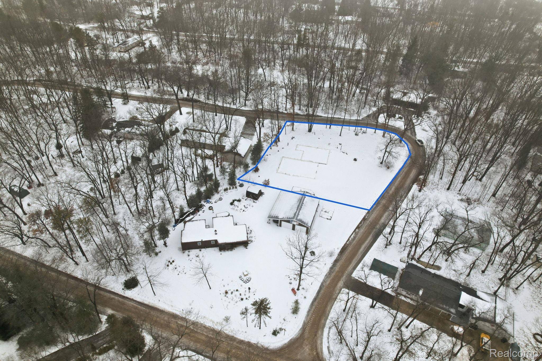 4081 Captains DR, Caseville, MI 48725